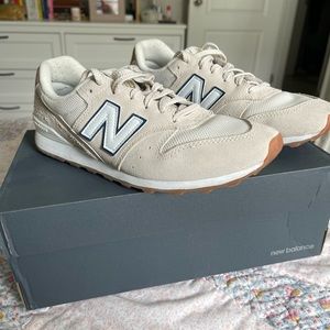 New Balance 996